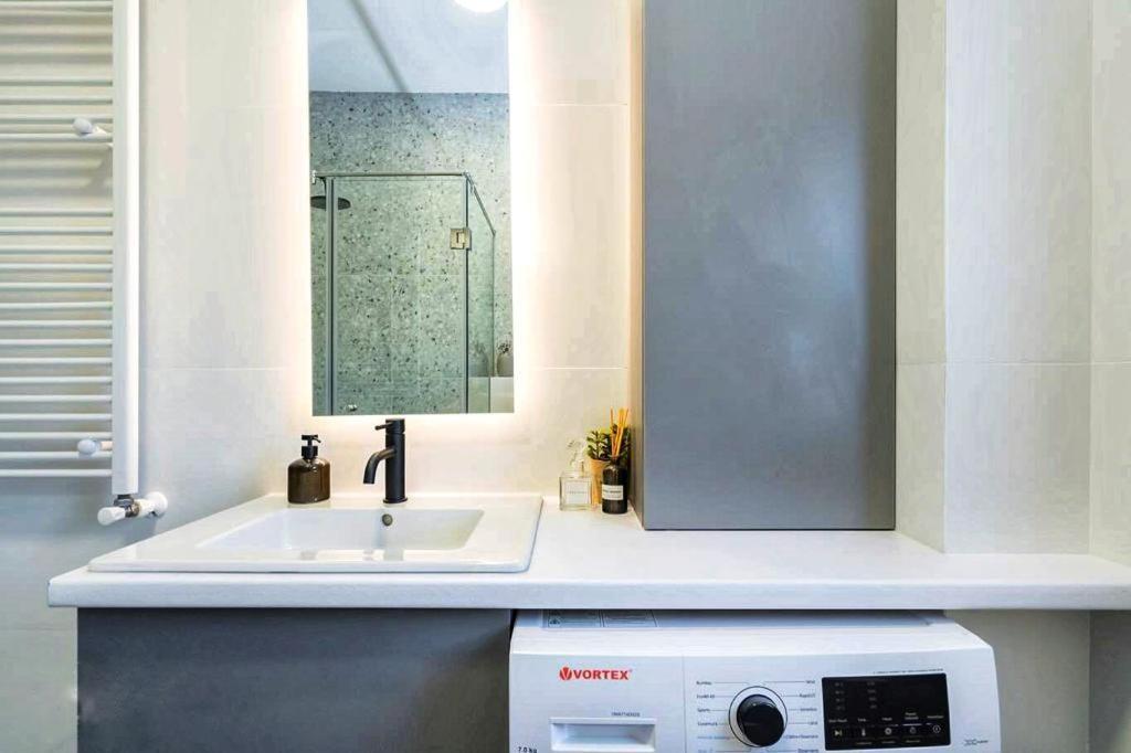 Angelo Bello Luxury Suite City Center By Sattal Bükreş Dış mekan fotoğraf